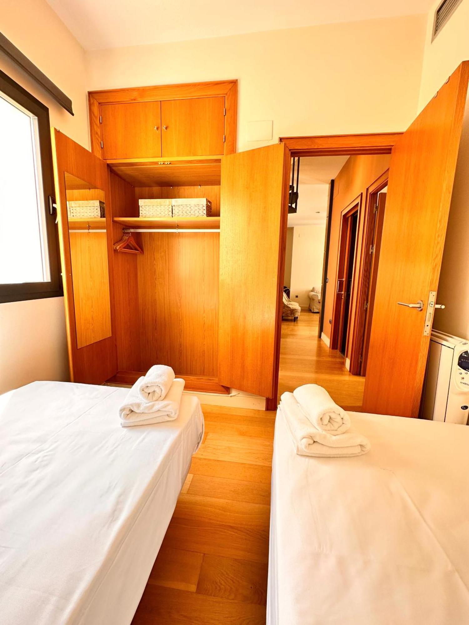 Penthouse Near Cathedral Private Rooftop Private Parking Sevilla Buitenkant foto