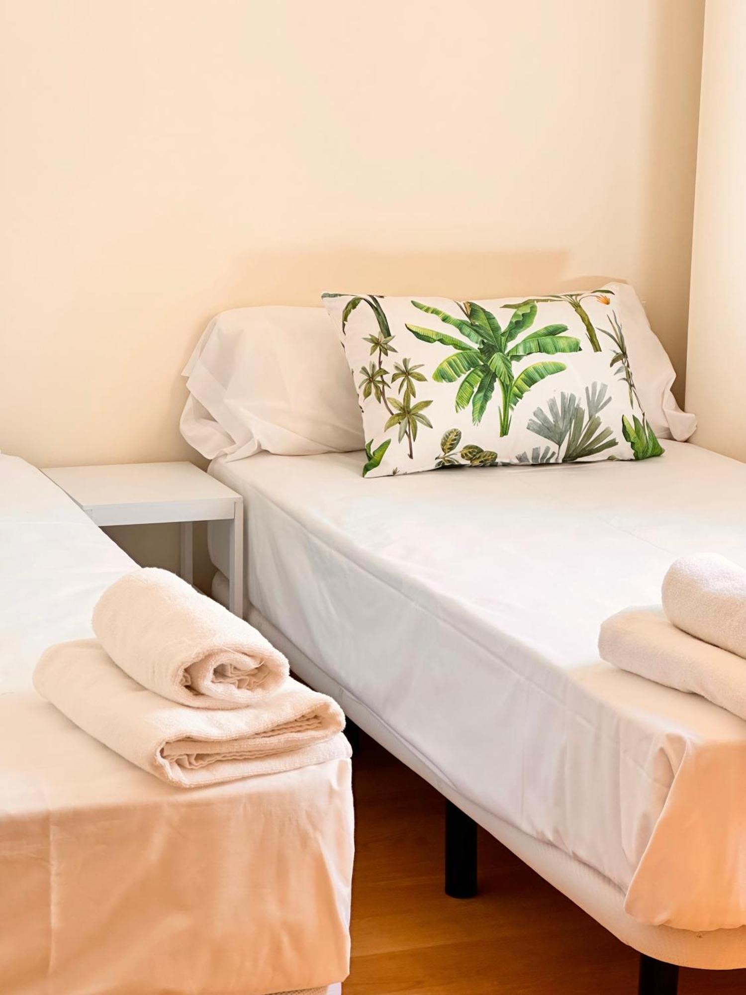 Penthouse Near Cathedral Private Rooftop Private Parking Sevilla Buitenkant foto