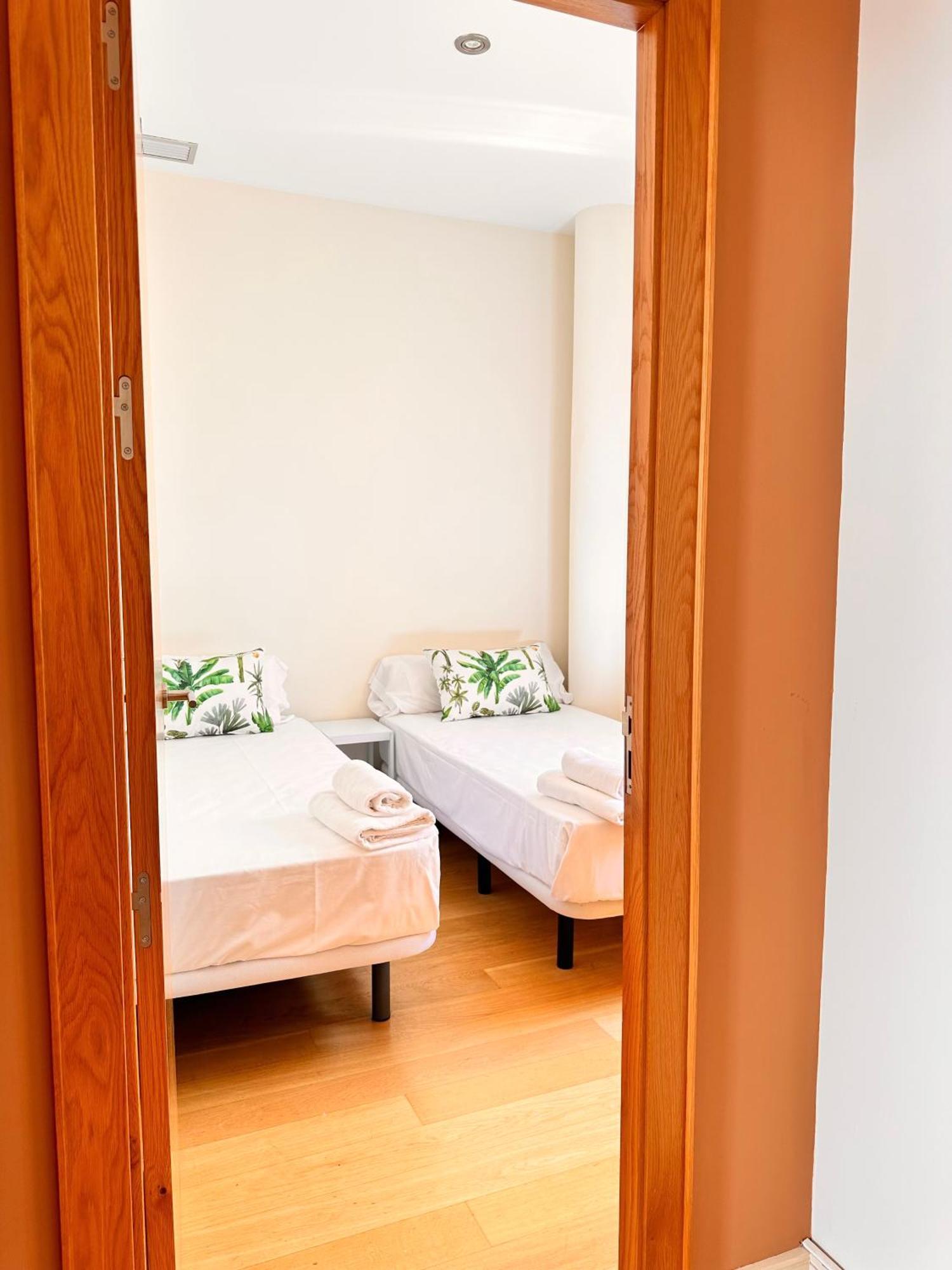 Penthouse Near Cathedral Private Rooftop Private Parking Sevilla Buitenkant foto